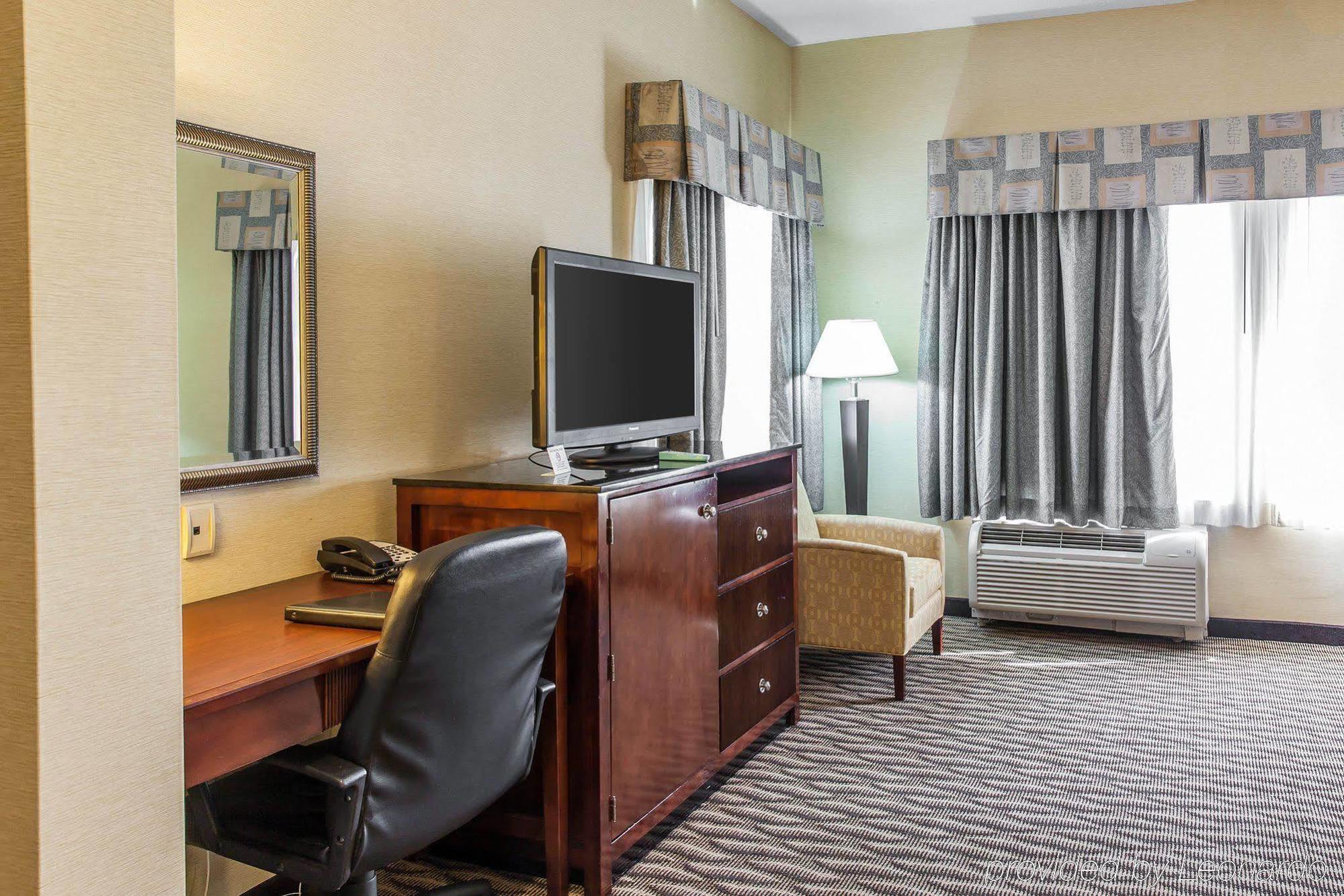 Sleep Inn & Suites Near Joint Base Andrews-Washington Area Morningside Exterior foto
