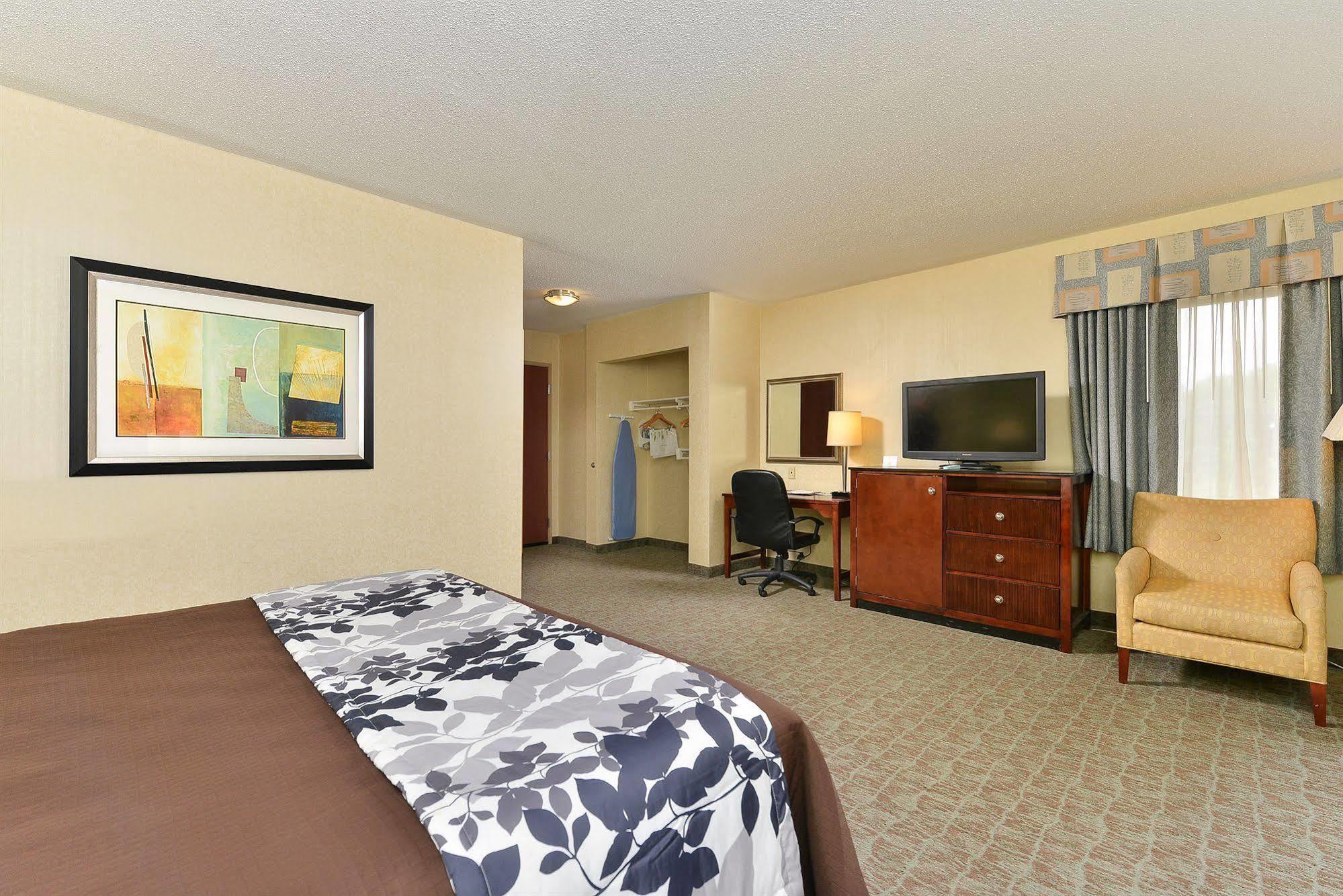 Sleep Inn & Suites Near Joint Base Andrews-Washington Area Morningside Exterior foto